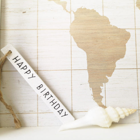 Holzanhänger, Geschenkanhänger, Hängedeko Happy Birthday, weiß, 8,5cm