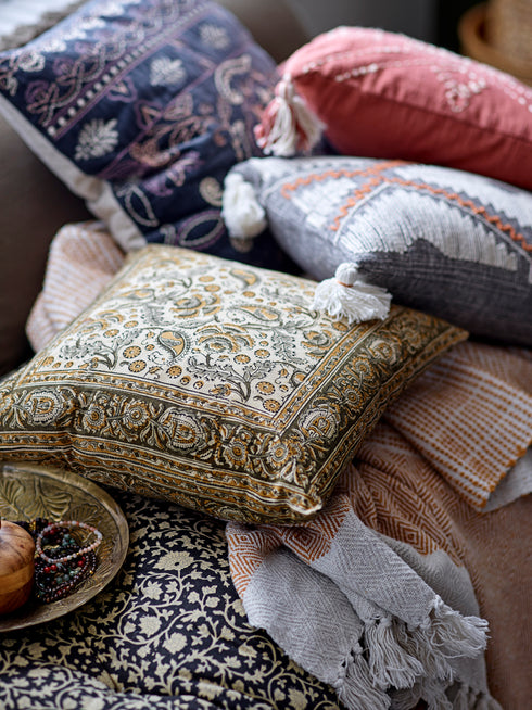 Bloomingville Boho Dekokissen mit Quasten 40x40, orange, weiß