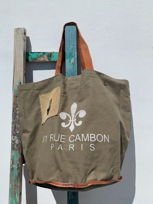 Recycled Canvas Bag Fleur de Lis, Trendtragetasche, Limited Edition, Canvas-Leder SECONDLOVE