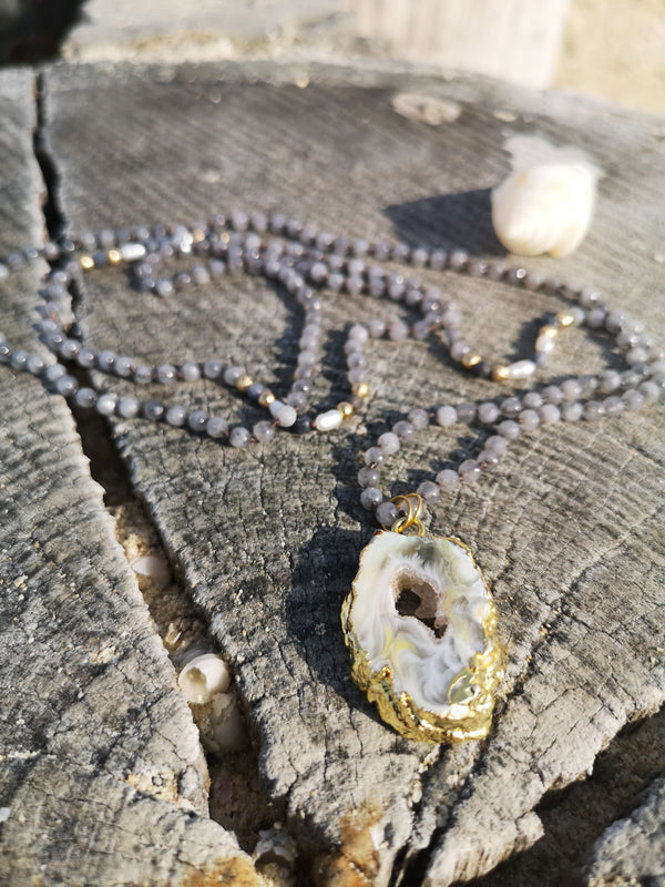 Kette Janur, 18 Karat vergoldet, Süsswasserperlen, Jade