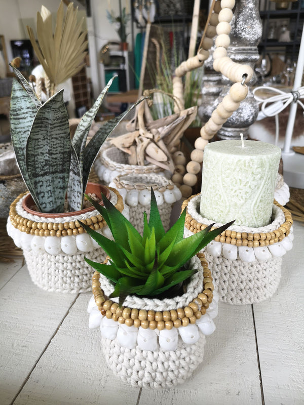 Dekokorb, Boho Pflanztopf, Kerzenhalter Makramee mit Muscheln