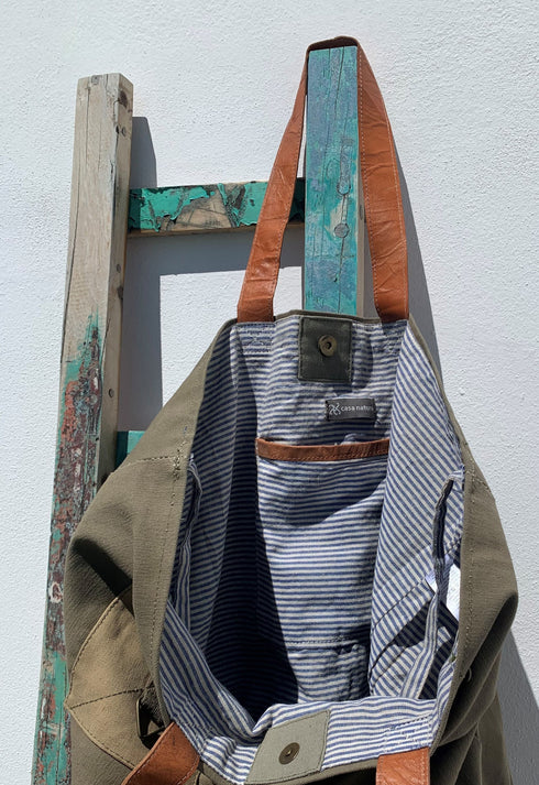 Canvas Bag LOVE mit Nieten, Trendtragetasche "LOVE" Limited Edition, Canvas-Leder