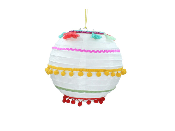 Papierlampion, weiß bunt mit Bommeln, Asiatische Hängelampe, Kugellaterne rund, Hängedekoration, 20cm