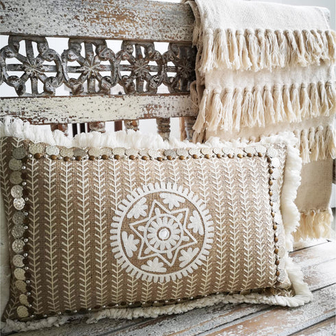 Handgeschnitzte Holzbank mit Verzierungen, Sitzbank aus Mangoholz, Boho, Marrokko Style, Vintage white wash