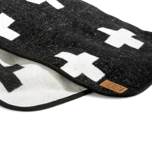 Coco Maison, Decke Cross, Decke Chalet, Plaid Swiss 140x60cm