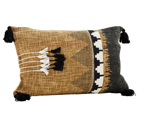 Madam Stoltz Ethno Kissenhülle mit Quasten 40x60 hellbraun