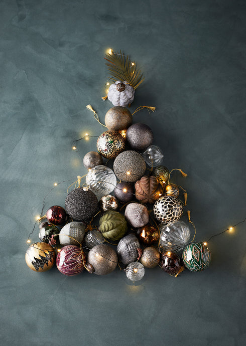 Madame Stolz, Hängedeko, Glaskugel, Weihnachtskugel, silbergrau