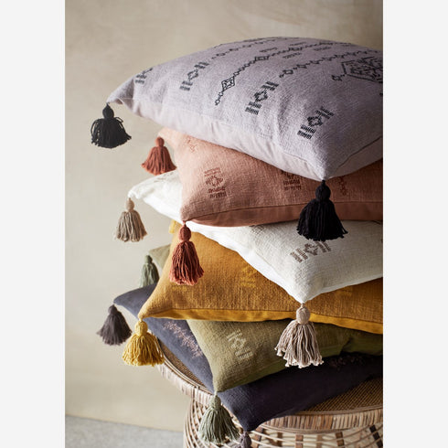 Madam Stoltz bestickte Kissenhülle Marrakesch mit Quasten, creme