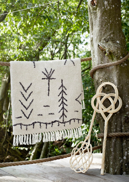 Madam Stoltz Badematte, kleiner Boho Teppich mit Fransen, 60x90cm, grau-natur